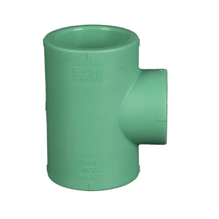 Tee con reducción PPR termofusión